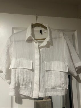 White Cropped Button-Front Shirt with Patch Pockets